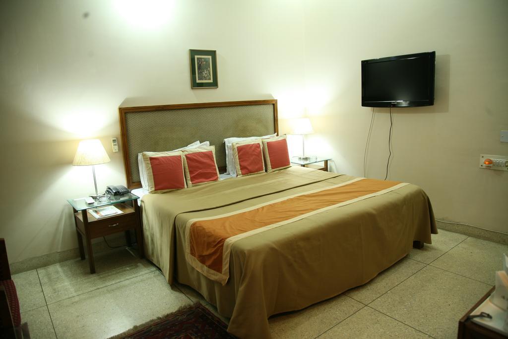 The Royal Residency Hotel New Delhi Exterior photo